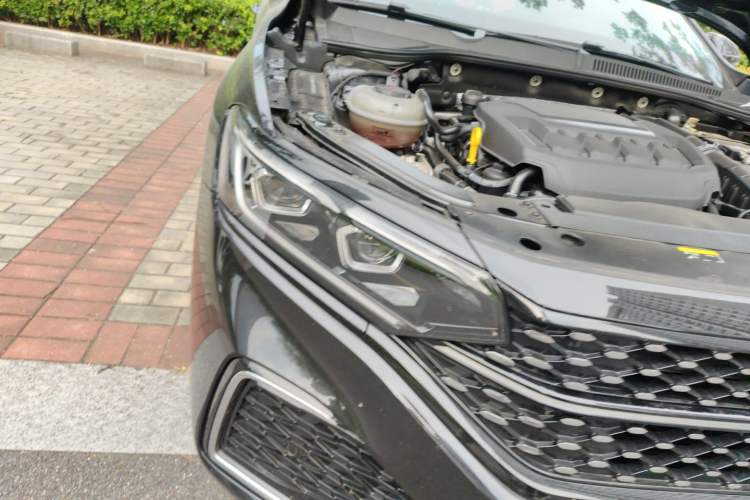 Used Volkswagen Passat 2025 Outstanding Model 380TSI Starry Dragon Glorious Edition Right Front Headlight