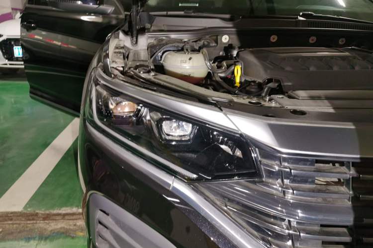 Used Volkswagen Passat 2025 Premium Version 380TSI Dragon Edition Right Front Headlight