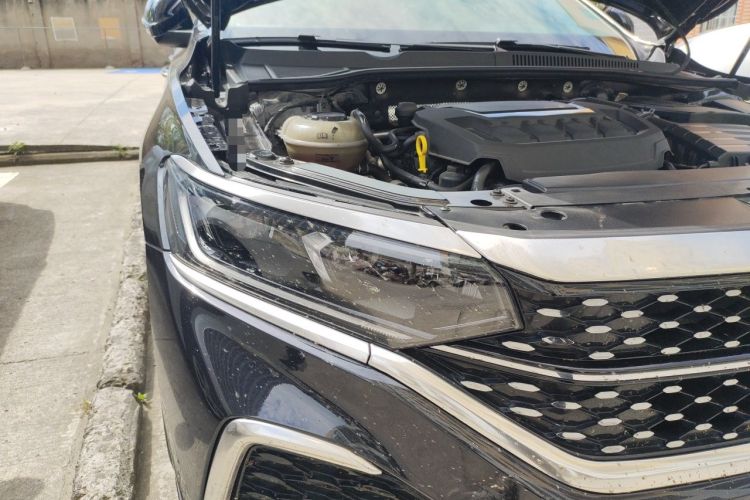Used Volkswagen Passat 2025 Outstanding Model 380TSI Starry Dragon Edition Right Front Headlight