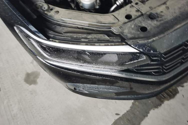 Used Volkswagen Passat 2025 Outstanding Model 280TSI Business Edition Right Front Headlight