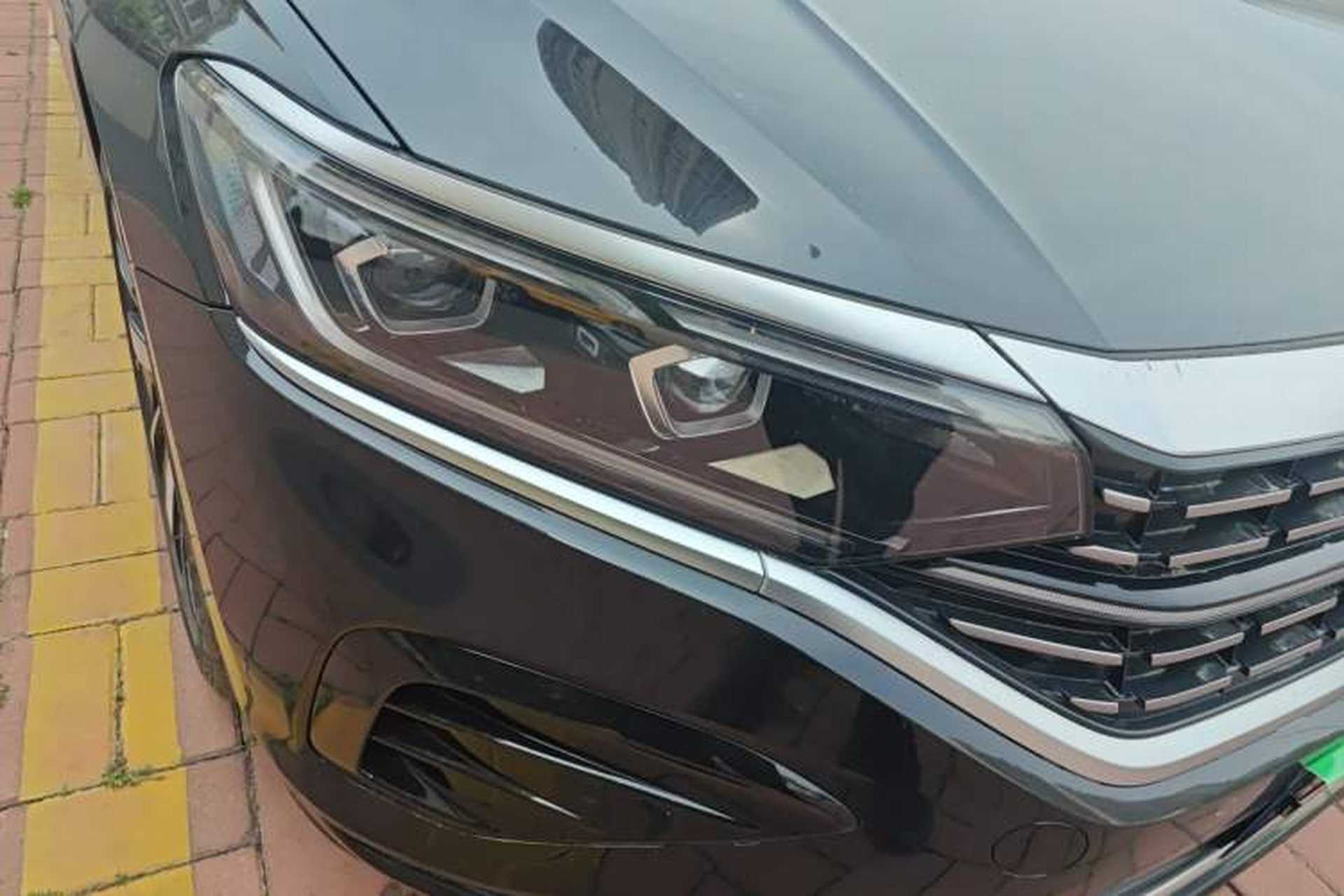Used Volkswagen Passat 2025 Outstanding Model 380TSI Dragon Glory Edition Right Front Headlight
