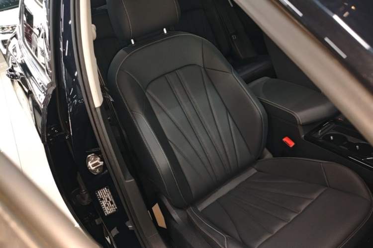 Used Volkswagen Passat 2025 Outstanding Model 380TSI Starry Dragon Edition Right Front Seat
