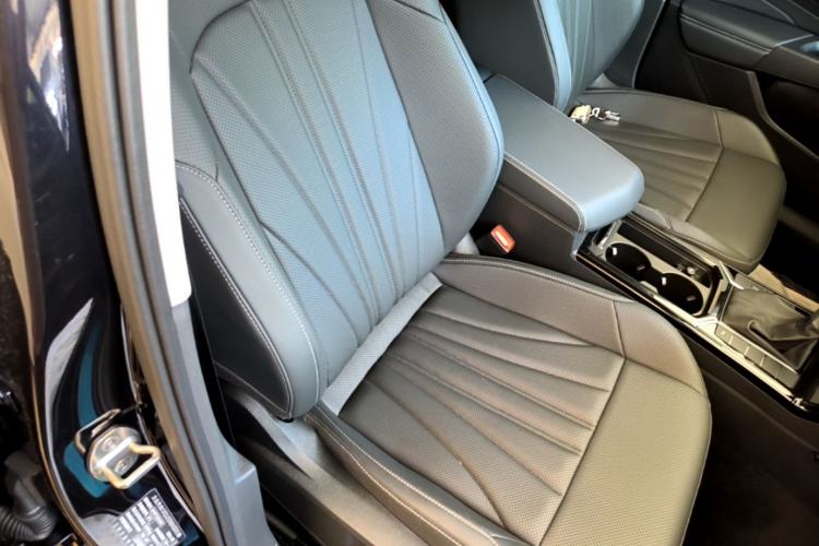 Used Volkswagen Passat 2025 Outstanding Model 380TSI Starry Dragon Edition Right Front Seat