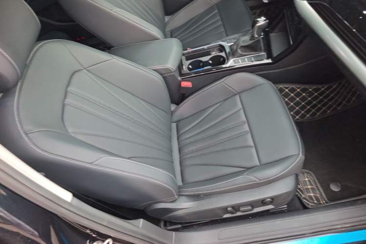 Used Volkswagen Passat 2025 Outstanding Model 380TSI Starry Dragon Edition Right Front Seat
