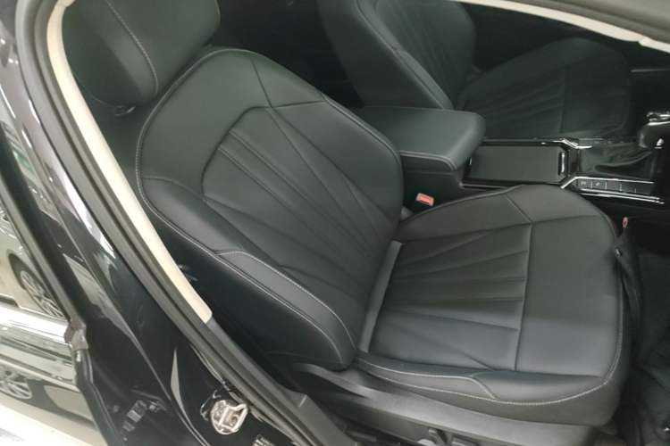 Used Volkswagen Passat 2025 Outstanding Model 380TSI Dragon Glory Edition Right Front Seat
