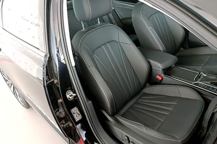 Used Volkswagen Passat 2025 Outstanding Model 380TSI Dragon Glory Edition Right Front Seat