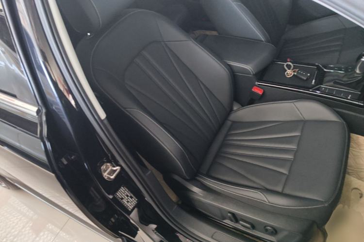 Used Volkswagen Passat 2025 Outstanding Model 380TSI Starry Dragon Edition Right Front Seat