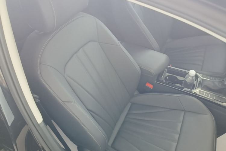 Used Volkswagen Passat 2025 Outstanding Model 380TSI Dragon Glory Edition Right Front Seat