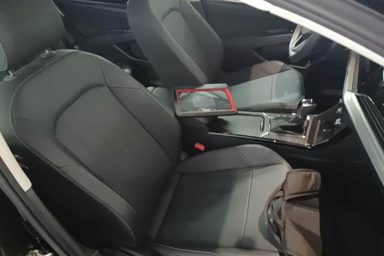 Used Volkswagen Passat 2025 Outstanding Model 280TSI Business Edition Right Front Seat