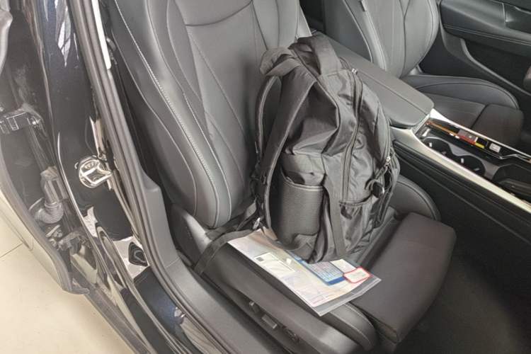 Used Volkswagen Passat 2025 Pro 300TSI Starry Dragon Edition Right Front Seat