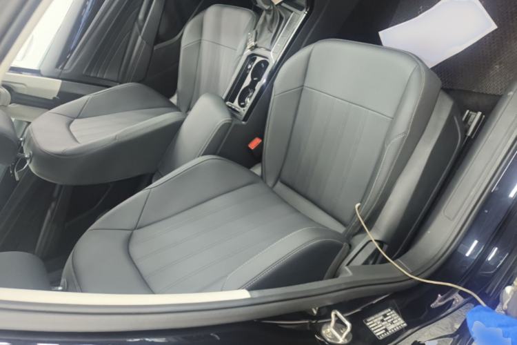 Used Volkswagen Passat 2025 Outstanding Model 280TSI Business Edition Right Front Seat