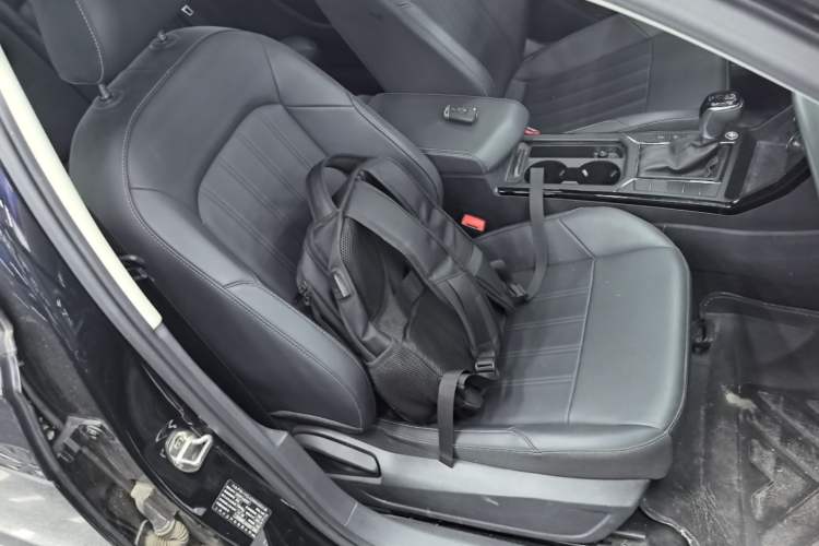 Used Volkswagen Passat 2025 Outstanding Model 280TSI Business Edition Right Front Seat