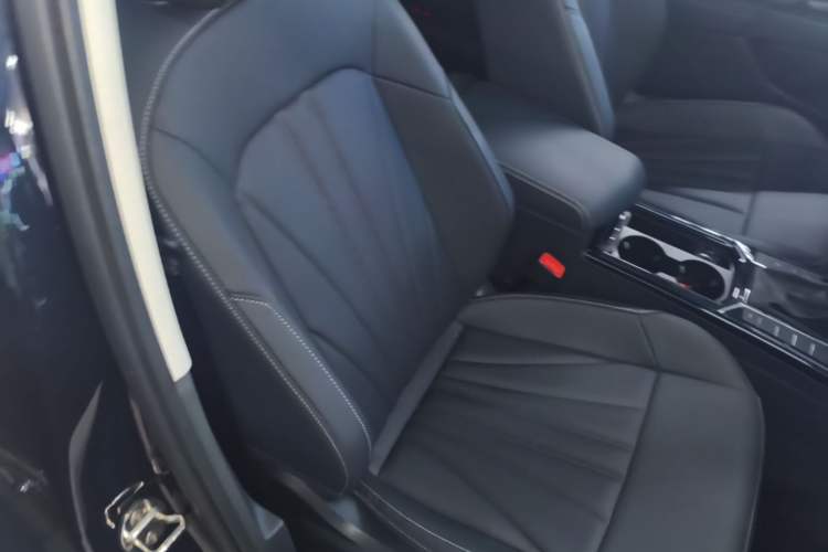 Used Volkswagen Passat 2025 Outstanding Model 380TSI Starry Dragon Edition Right Front Seat