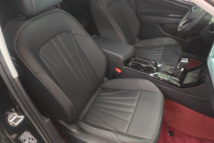 Used Volkswagen Passat 2025 Outstanding Model 380TSI Starry Dragon Edition Right Front Seat