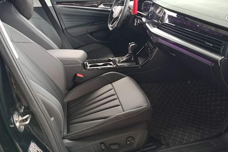 Used Volkswagen Passat 2025 Outstanding Model 380TSI Starry Dragon Edition Right Front Seat