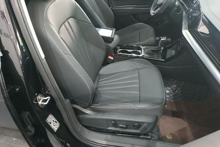 Used Volkswagen Passat 2025 Outstanding Model 380TSI Starry Dragon Edition Right Front Seat
