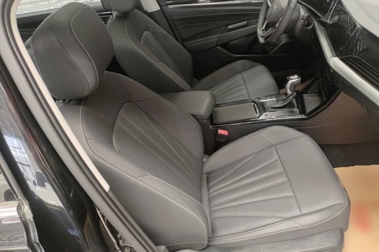 Used Volkswagen Passat 2025 Outstanding Model 380TSI Starry Dragon Edition Right Front Seat