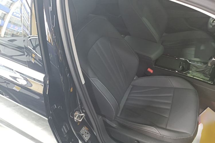 Used Volkswagen Passat 2025 Outstanding Model 380TSI Starry Dragon Edition Right Front Seat