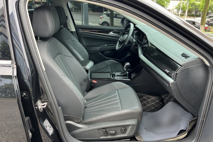 Used Volkswagen Passat 2025 Outstanding Model 380TSI Dragon Glory Edition Right Front Seat