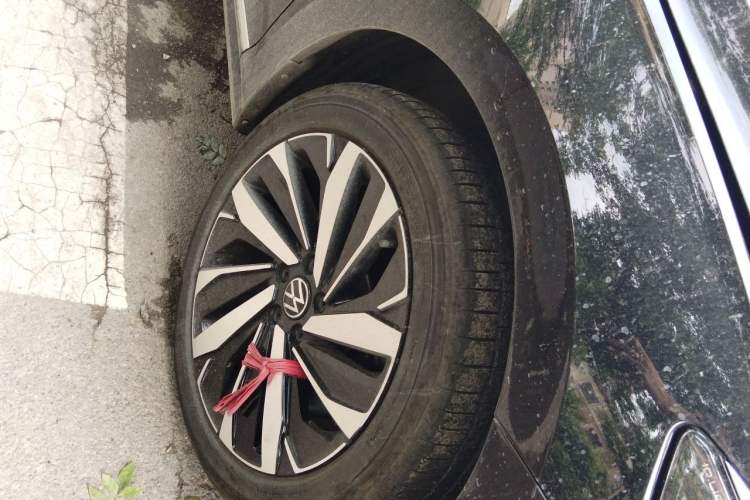 Used Volkswagen Passat 2025 Outstanding Model 380TSI Dragon Glory Edition Right Front Wheel Hub