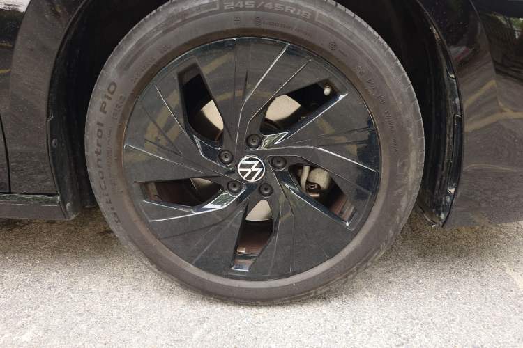 Used Volkswagen Passat 2025 Pro 380TSI Starry Dragon Edition Right Front Wheel Hub