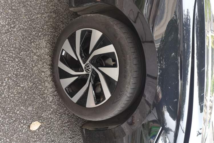 Used Volkswagen Passat 2025 Pro 380TSI Dragon Glory Edition Right Front Wheel Hub