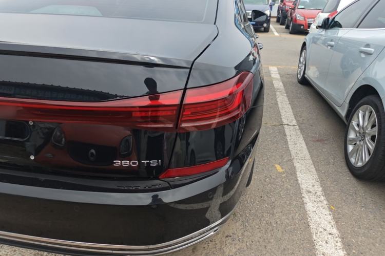 Used Volkswagen Passat 2025 Outstanding Model 380TSI Starry Dragon Glorious Edition Right Rear Taillight