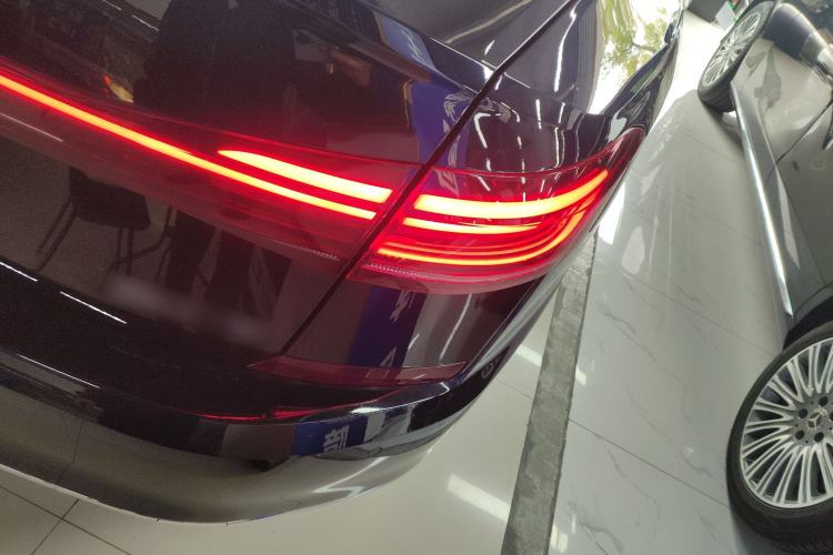 Used Volkswagen Passat 2025 Outstanding Model 380TSI Starry Dragon Glorious Edition Right Rear Taillight