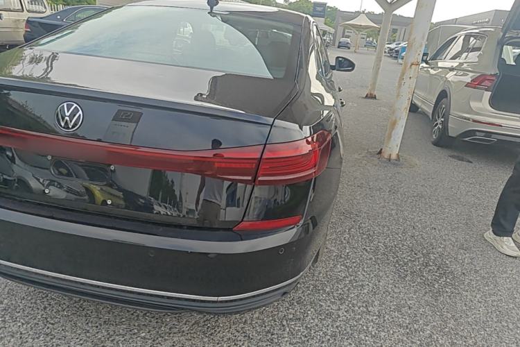 Used Volkswagen Passat 2025 Outstanding Model 280TSI Business Edition Right Rear Taillight
