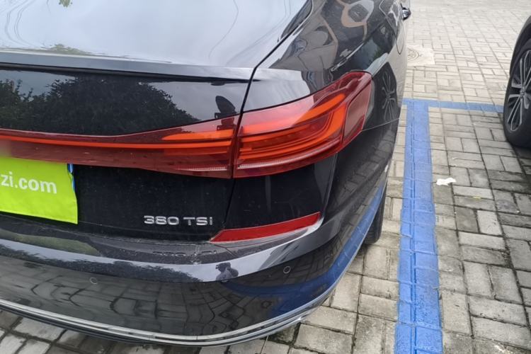 Used Volkswagen Passat 2025 Premium Version 380TSI Dragon Edition Right Rear Taillight