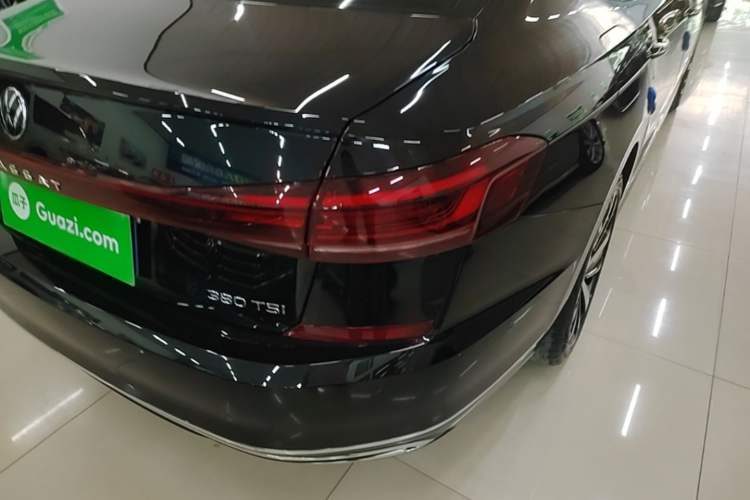 Used Volkswagen Passat 2025 Outstanding Model 380TSI Dragon Glory Edition Right Rear Taillight