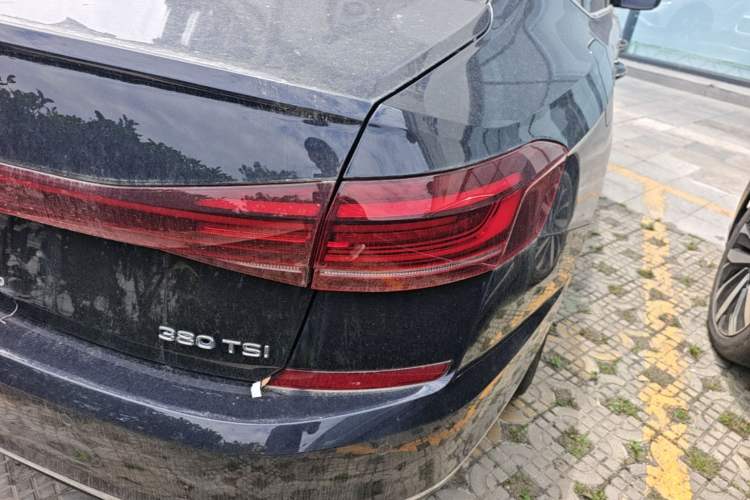 Used Volkswagen Passat 2025 Outstanding Model 380TSI Dragon Glory Edition Right Rear Taillight