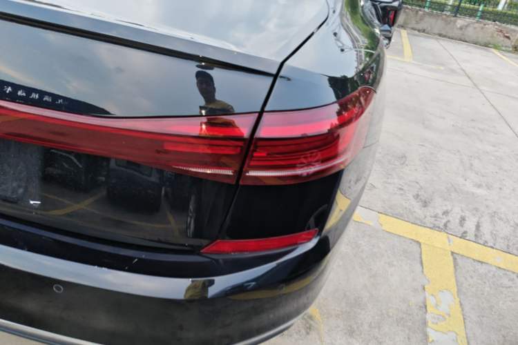 Used Volkswagen Passat 2025 Outstanding Model 280TSI Business Edition Right Rear Taillight