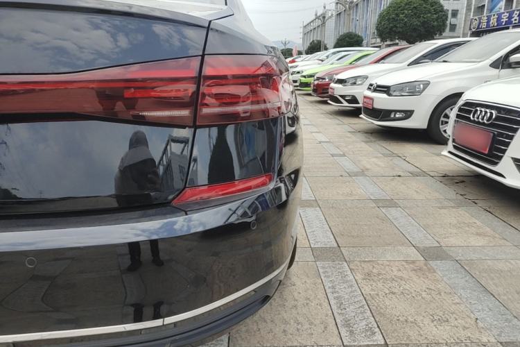 Used Volkswagen Passat 2025 Outstanding Model 280TSI Business Edition Right Rear Taillight