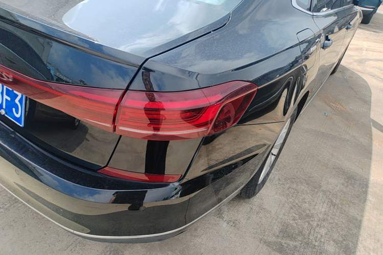 Used Volkswagen Passat 2025 Outstanding Model 280TSI Business Edition Right Rear Taillight