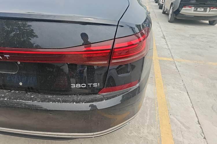 Used Volkswagen Passat 2025 Premium Version 380TSI Dragon Edition Right Rear Taillight