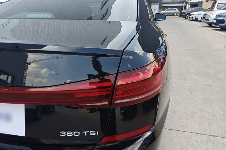 Used Volkswagen Passat 2025 Outstanding Model 380TSI Dragon Glory Edition Right Rear Taillight