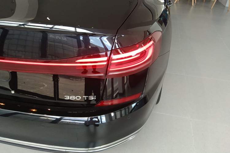 Used Volkswagen Passat 2025 Outstanding Model 380TSI Dragon Glory Edition Right Rear Taillight