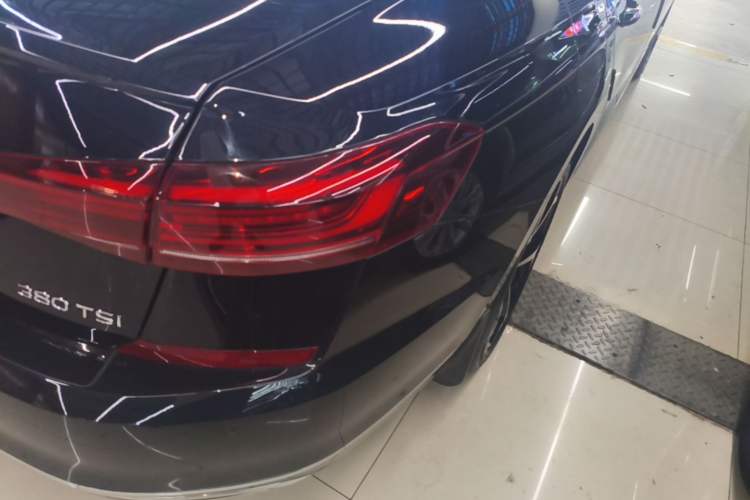Used Volkswagen Passat 2025 Outstanding Model 380TSI Starry Dragon Edition Right Rear Taillight