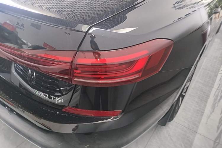 Used Volkswagen Passat 2025 Premium Version 380TSI Dragon Edition Right Rear Taillight