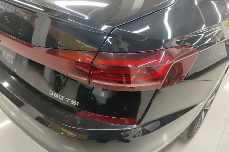 Used Volkswagen Passat 2025 Premium Version 380TSI Dragon Edition Right Rear Taillight