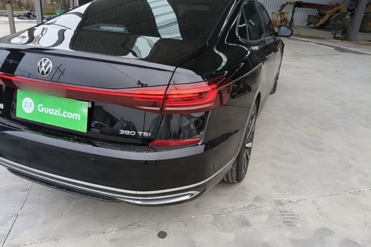 Used Volkswagen Passat 2025 Premium Version 380TSI Dragon Edition Right Rear Taillight