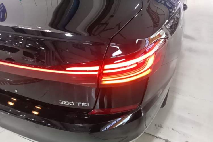 Used Volkswagen Passat 2025 Premium Version 380TSI Dragon Edition Right Rear Taillight