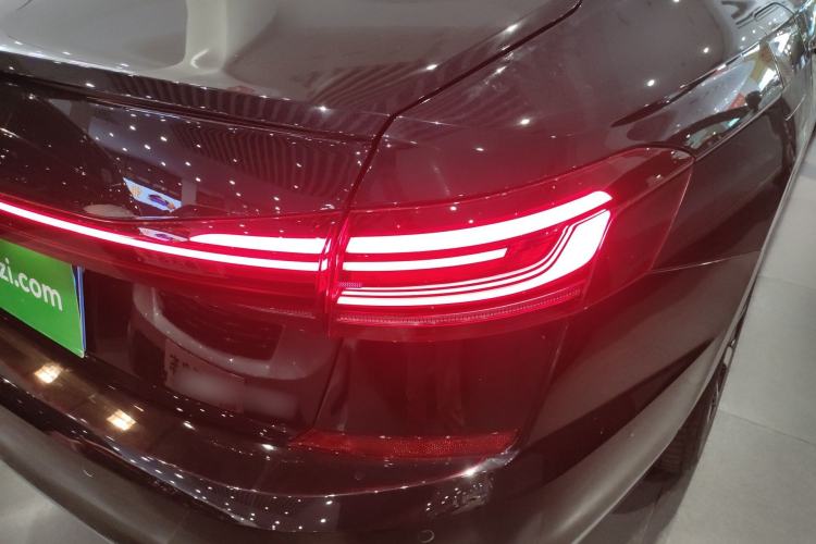 Used Volkswagen Passat 2025 Outstanding Model 380TSI Dragon Glory Edition Right Rear Taillight