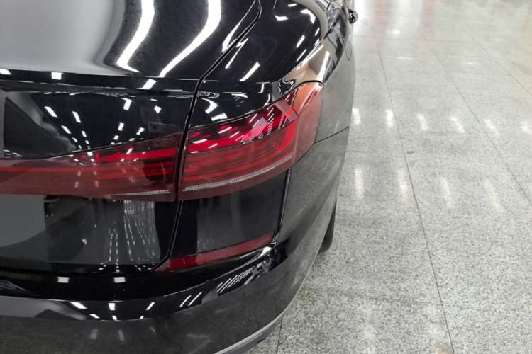 Used Volkswagen Passat 2025 Outstanding Model 280TSI Business Edition Right Rear Taillight