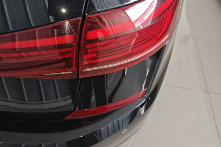 Used Volkswagen Passat 2025 Outstanding Model 330TSI Starry Elite Edition Right Rear Taillight