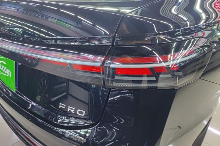 Used Volkswagen Passat 2025 Pro 380TSI Dragon Glory Edition Right Rear Taillight