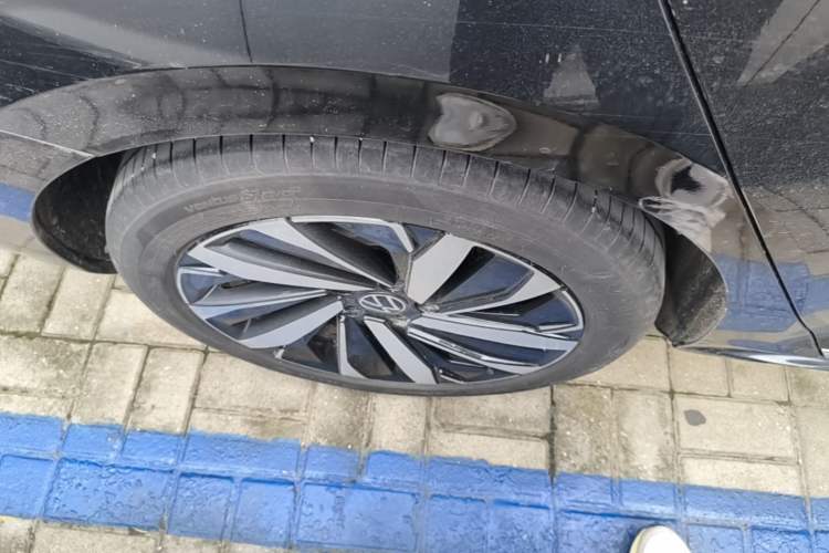 Used Volkswagen Passat 2025 Premium Version 380TSI Dragon Edition Right Rear Wheel Hub
