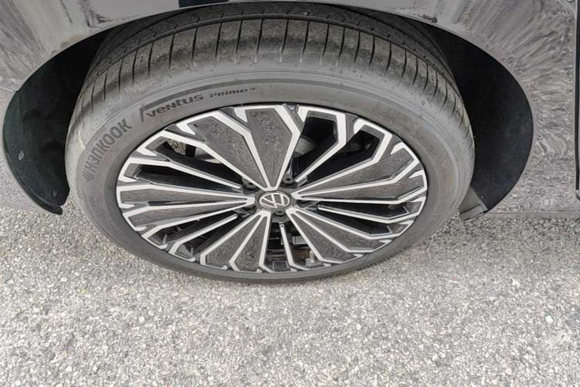 Used Volkswagen Passat 2025 Pro 380TSI Dragon Supreme Edition Right Rear Wheel Hub