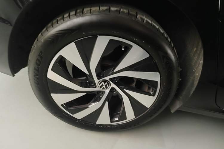 Used Volkswagen Passat 2025 Pro 380TSI Dragon Glory Edition Right Rear Wheel Hub